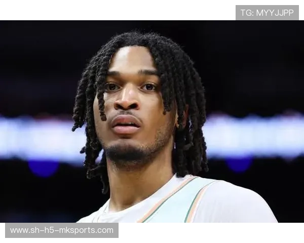 卡斯尔连场助攻上双!新核崛起点燃马刺后场革命,卡斯特罗与马尔克斯 卡斯尔连场助攻上双!新核崛起点燃马刺后场革命,卡斯特罗与马尔克斯