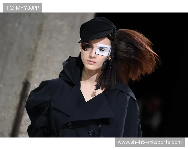 巴黎夜空帽子戏法,球场变成明星秀场