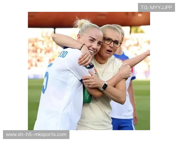 英格兰外线火力充足，轻松击败对手，英格兰终于扬眉吐气