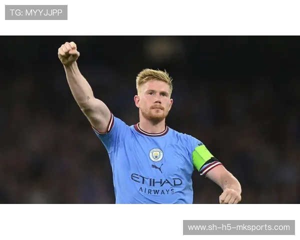 德布劳内外脚背直塞穿透,曼城单刀到手 德布劳内外脚背直塞穿透,曼城单刀到手